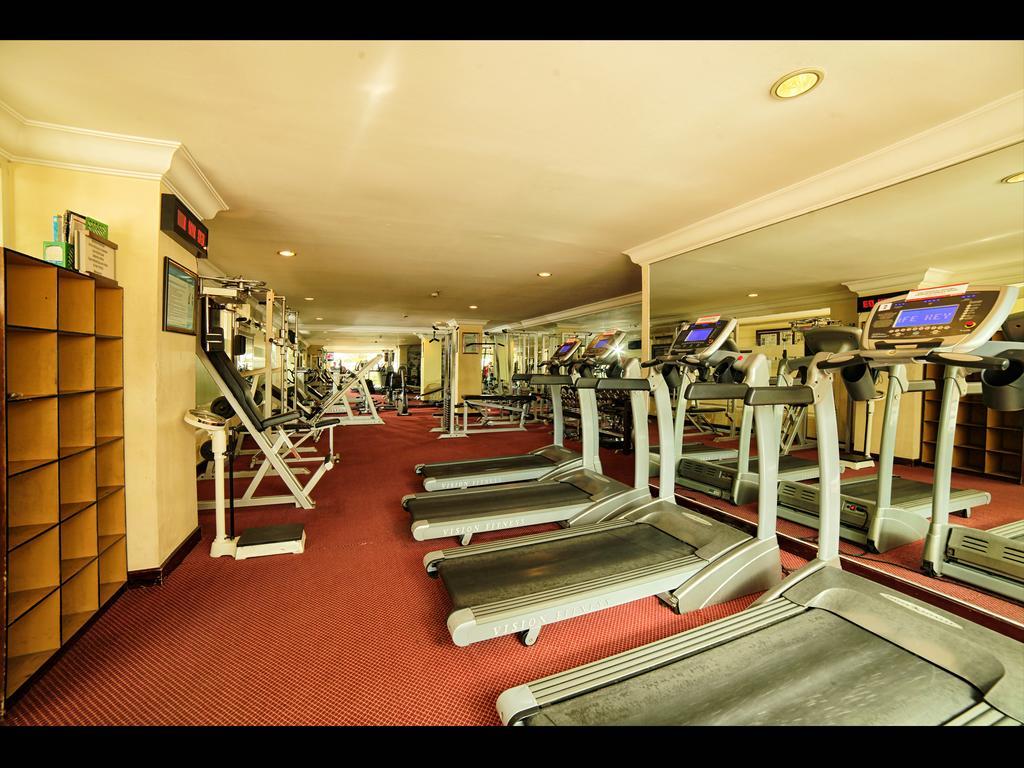 Grand Wahid Hotel ซาลาตีกา ภายนอก รูปภาพ